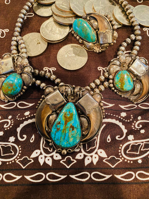 Native American Indian Sterling Silver, turquoise, and bear claw necklace -  Matthew Bullock Auctioneers